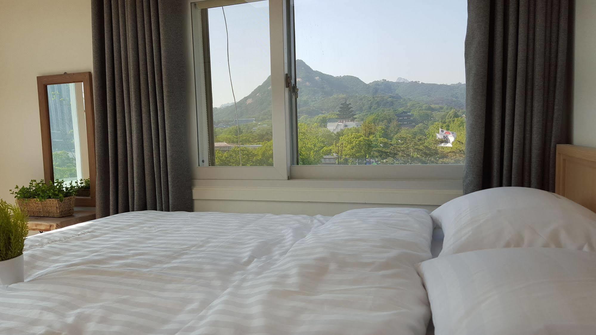 Woo Guest House Seoul Exterior photo