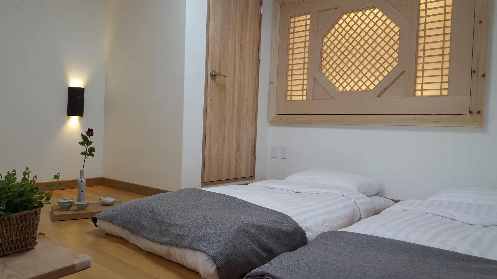 Woo Guest House Seoul Exterior photo
